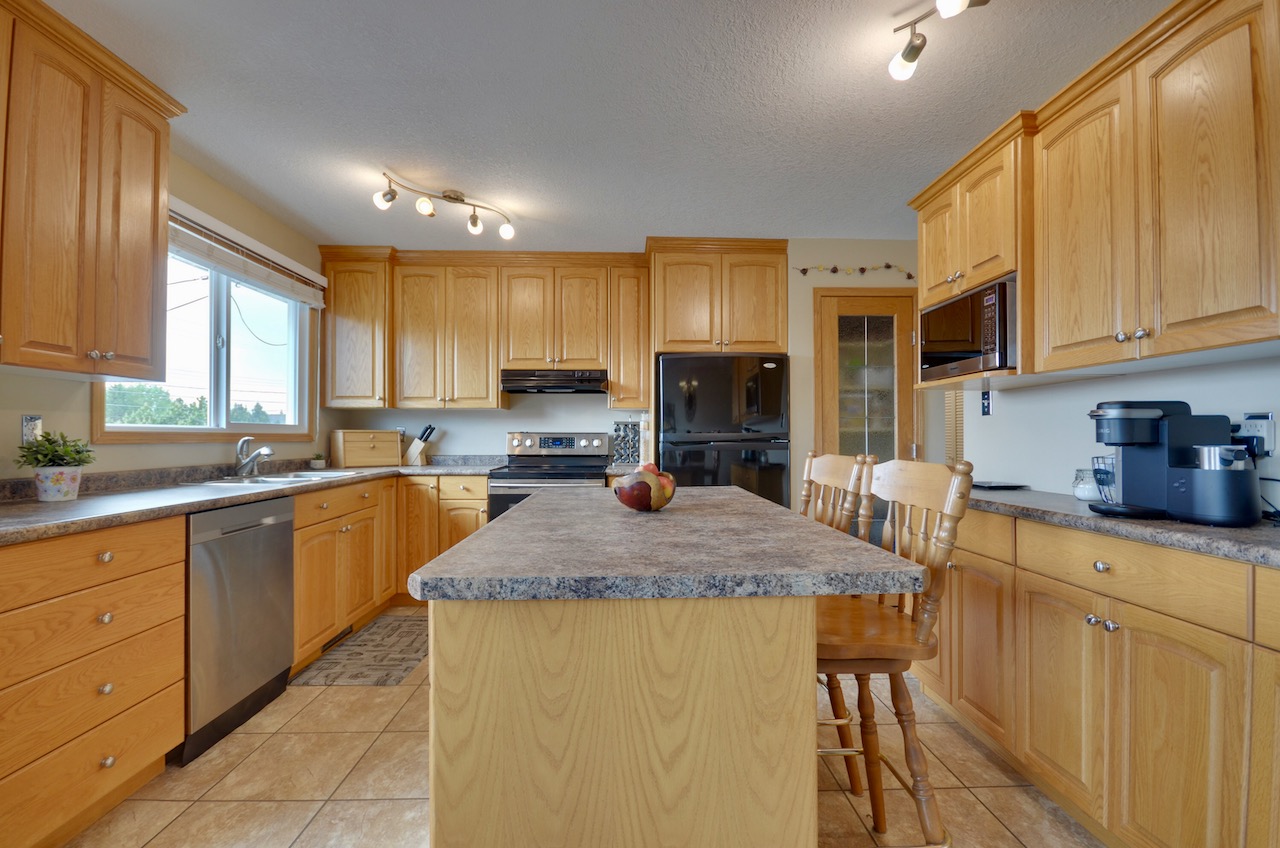 I have sold a property at 4616 47 ST in Gibbons