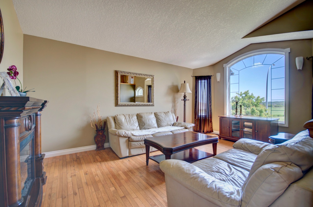 New property listed in Onoway, Alberta