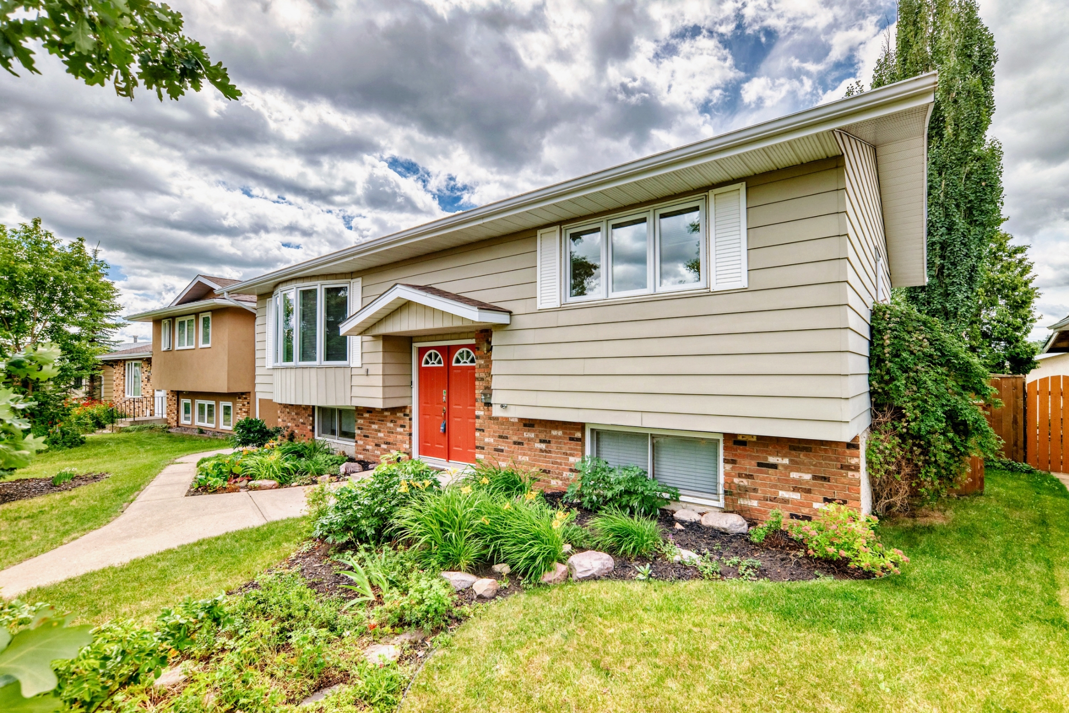 For Sale - 274 Woodvale Road W in Edmonton - $429,900